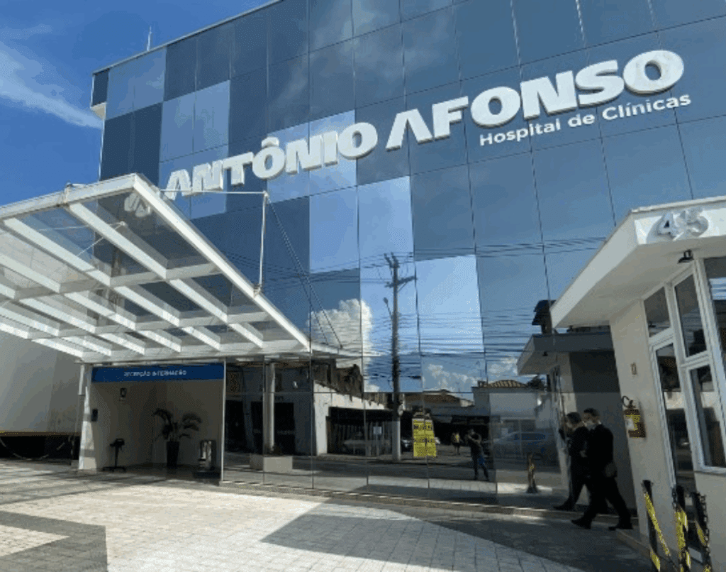Fachada do Hospital Dr. Antonio Afonso em Jacareí, referência em atendimento médico na região."